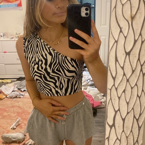 Shein Off the Shoulder Zebra Crop Top - Picture 4 of 6
